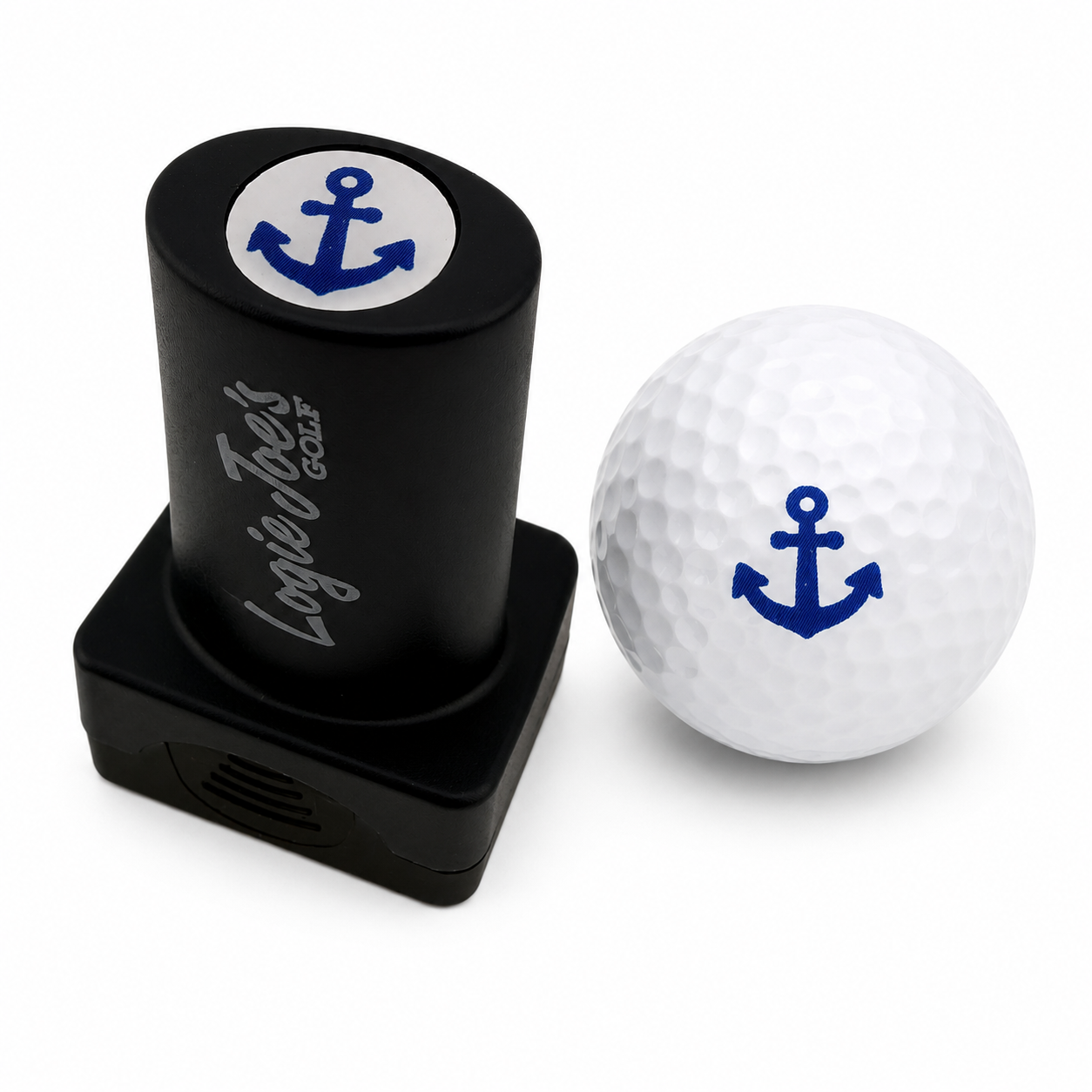 The Anchor Stamp is a quick-dry ink stamper for easy golf ball identification. Sitting next to a white ball, both marked with a blue anchor, it’s the perfect fun golf gift and accessory for any enthusiast.