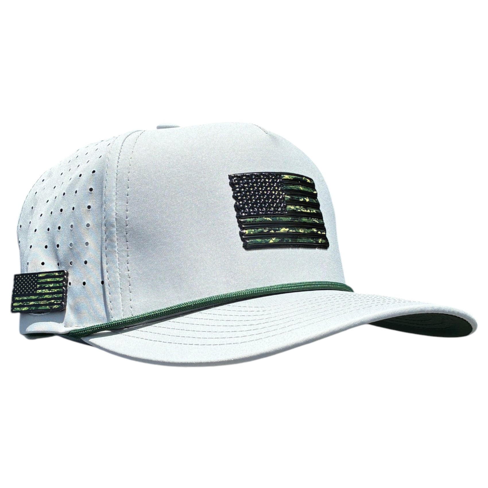 The Tactical Golf Hat | Snapback Cap features an American camo design, a built-in magnetic ball marker holder with marker included, an adjustable strap, and side ventilation holes.